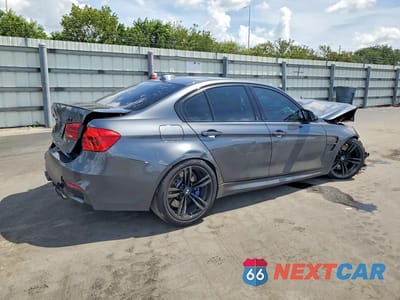Trzecie zdjęcie samochodu z tyłu: 2018 BMW M3 VIN:WBS8M9C50J5J80175 - miniatura