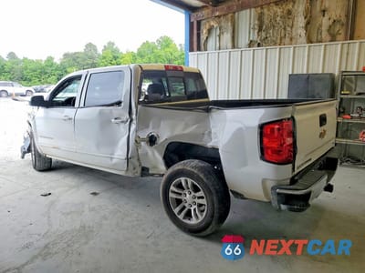 Drugie zdjęcie samochodu z przodu: 2018 CHEVROLET SILVERADO C1500 LT VIN:3GCPCREC8JG231318 - miniatura