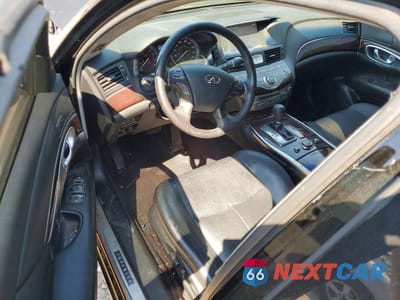 Zdjęcie 8 z 12 samochodu: 2015 INFINITI Q70L 3.7 VIN:JN1BY1PR1FM831667 - miniatura