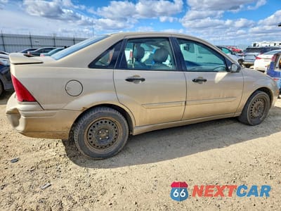 Trzecie zdjęcie samochodu z tyłu: 2001 FORD FOCUS ZTS VIN:1FAFP38341W252831 - miniatura