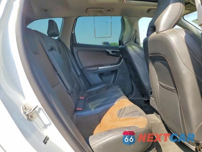 Zdjęcie 11 z 13 samochodu: 2017 VOLVO XC60 T5 DYNAMIC VIN:YV440MDR7H2222680 - miniatura
