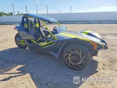 Czwarte zdjęcie samochodu z boku: 2018 POLARIS SLINGSHOT SLR VIN:57XAARFA4J8125244 - miniatura