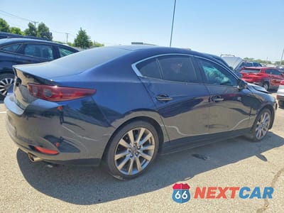 Trzecie zdjęcie samochodu z tyłu: 2020 MAZDA 3 SELECT VIN:3MZBPACL0LM131802 - miniatura