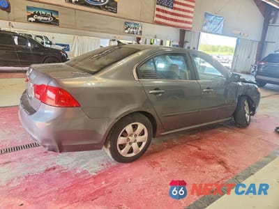 Trzecie zdjęcie samochodu z tyłu: 2009 KIA OPTIMA LX VIN:KNAGE228795308424 - miniatura