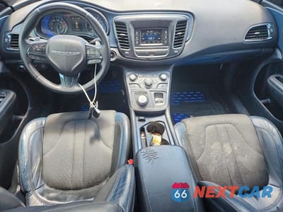 Zdjęcie 8 z 12 samochodu: 2015 CHRYSLER 200 S VIN:1C3CCCBB0FN594240 - miniatura