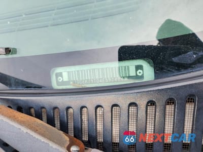 Zdjęcie 12 z 12 samochodu: 2004 CHEVROLET SILVERADO K1500 VIN:1GCEK19T04E391484 - miniatura