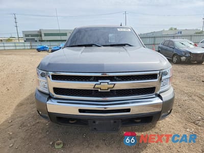 Piąte zdjęcie samochodu w środku: 2009 CHEVROLET SILVERADO K1500 LT VIN:3GCEK233X9G182803 - miniatura
