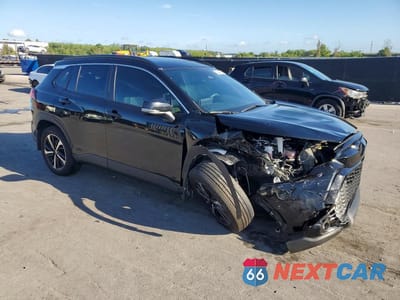 Czwarte zdjęcie samochodu z boku: 2024 TOYOTA COROLLA CROSS HYBRID XSE VIN:7MUFBABG6RV050759 - miniatura