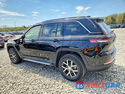 Drugie zdjęcie samochodu z przodu: 2025 JEEP GRAND CHEROKEE LIMITED VIN:1C4RJHBG9SC360107 - miniatura