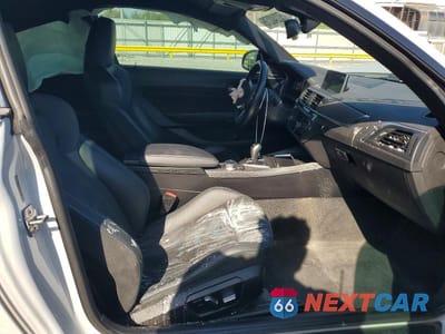 Zdjęcie 10 z 12 samochodu: 2020 BMW M2 COMPETITION VIN:WBS2U7C02L7E11392 - miniatura