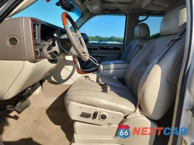 Zdjęcie 7 z 13 samochodu: 2005 CADILLAC ESCALADE LUXURY VIN:1GYEK63N35R111309 - miniatura