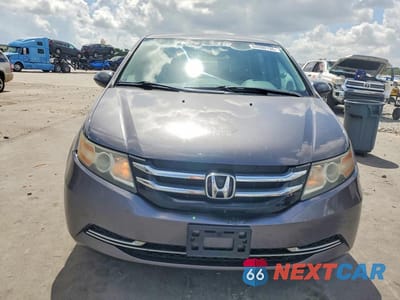 Piąte zdjęcie samochodu w środku: 2015 HONDA ODYSSEY LX VIN:5FNRL5H20FB116889 - miniatura