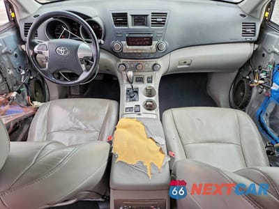 Zdjęcie 8 z 13 samochodu: 2012 TOYOTA HIGHLANDER SE VIN:5TDBK3EH0CS137881 - miniatura