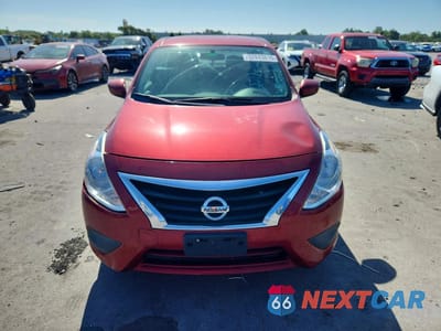 Piąte zdjęcie samochodu w środku: 2019 NISSAN VERSA SV VIN:3N1CN7AP4KL822103 - miniatura