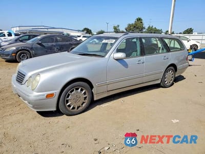 2001 MERCEDES-BENZ E 320 WDBJH65J01B276815 - główne zdjęcie licytacji z USA - miniatura