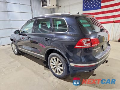 Drugie zdjęcie samochodu z przodu: 2015 VOLKSWAGEN TOUAREG V6 VIN:WVGEF9BP3FD005337 - miniatura