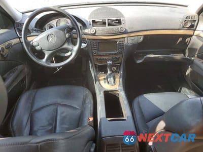 Zdjęcie 8 z 12 samochodu: 2007 MERCEDES-BENZ E 350 VIN:WDBUF56X87B031642 - miniatura