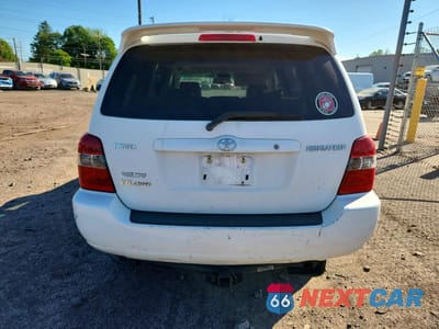 Zdjęcie 6 z 14 samochodu: 2005 TOYOTA HIGHLANDER LIMITED VIN:JTEEP21A450084007 - miniatura