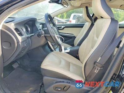 Zdjęcie 7 z 12 samochodu: 2013 VOLVO S60 T5 VIN:YV1612FS1D2172439 - miniatura