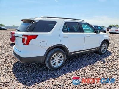 Trzecie zdjęcie samochodu z tyłu: 2017 FORD EXPLORER XLT VIN:1FM5K7D82HGA10603 - miniatura