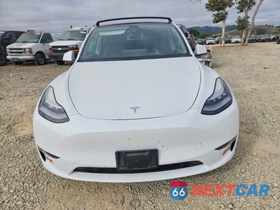Piąte zdjęcie samochodu w środku: 2020 TESLA MODEL Y VIN:5YJYGDEF9LF003388 - miniatura