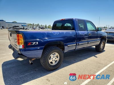Trzecie zdjęcie samochodu z tyłu: 2000 CHEVROLET SILVERADO K1500 VIN:2GCEK19T7Y1306938 - miniatura