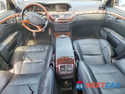 Zdjęcie 8 z 13 samochodu: 2012 MERCEDES-BENZ S 550 VIN:WDDNG7DBXCA479277 - miniatura