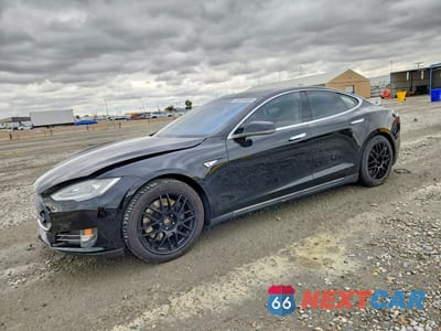 2013 TESLA MODEL S 5YJSA1DP4DFP13638 - główne zdjęcie licytacji z USA - miniatura