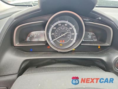 Zdjęcie 9 z 13 samochodu: 2016 MAZDA CX-3 TOURING VIN:JM1DKBC70G0116941 - miniatura