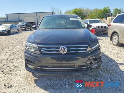 Piąte zdjęcie samochodu w środku: 2020 VOLKSWAGEN TIGUAN SEL PREMIUM R-LINE VIN:3VV4B7AX9LM072642 - miniatura