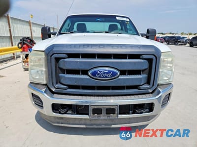 Piąte zdjęcie samochodu w środku: 2013 FORD F250 SUPER DUTY VIN:1FTBF2BTXDEA40282 - miniatura