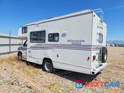Trzecie zdjęcie samochodu z tyłu: 1995 WINNEBAGO MINNIE RV VIN:1FDKE30G0SHA16207 - miniatura