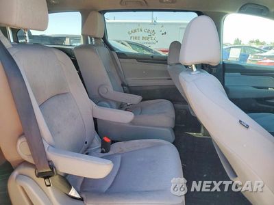 Zdjęcie 11 z 13 samochodu: 2020 HONDA ODYSSEY EX VIN:5FNRL6H53LB021660 - miniatura