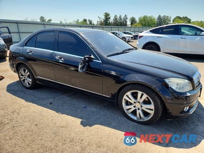 Czwarte zdjęcie samochodu z boku: 2008 MERCEDES-BENZ C 300 4MATIC VIN:WDDGF81X58F067179 - miniatura