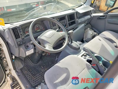 Zdjęcie 8 z 13 samochodu: 2021 ISUZU NPR HD BOX TRUCK VIN:54DC4W1D2MS200728 - miniatura