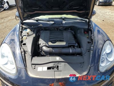 Zdjęcie 12 z 13 samochodu: 2012 PORSCHE CAYENNE VIN:WP1AA2A20CLA01552 - miniatura