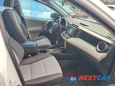 Zdjęcie 7 z 13 samochodu: 2013 TOYOTA RAV4 XLE VIN:2T3WFREVXDW012580 - miniatura