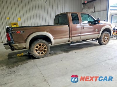Trzecie zdjęcie samochodu z tyłu: 2011 FORD F250 SUPER DUTY VIN:1FT7X2BT2BEC39729 - miniatura