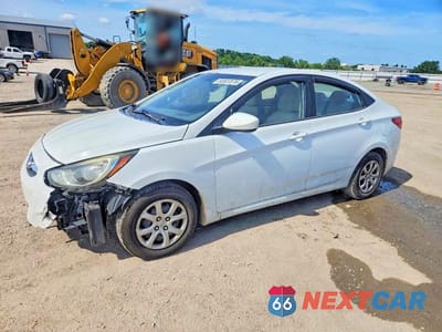 2013 HYUNDAI ACCENT GLS KMHCT4AE1DU516027 - główne zdjęcie licytacji z USA - miniatura