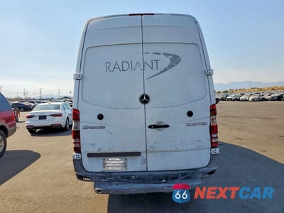 Zdjęcie 6 z 13 samochodu: 2013 MERCEDES-BENZ SPRINTER 2500 VIN:WD3PE8CC6D5754642 - miniatura