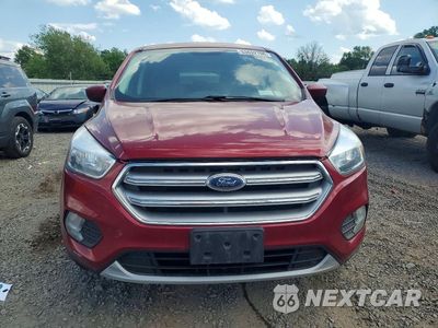 Piąte zdjęcie samochodu w środku: 2017 FORD ESCAPE SE VIN:1FMCU9GD3HUC41002 - miniatura