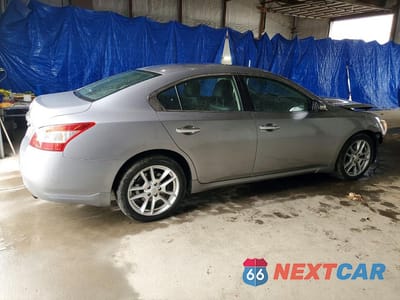 Trzecie zdjęcie samochodu z tyłu: 2009 NISSAN MAXIMA 3.5 S VIN:1N4AA51E79C856907 - miniatura