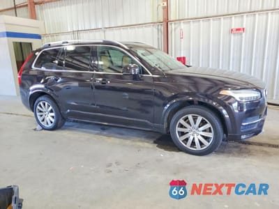 Czwarte zdjęcie samochodu z boku: 2016 VOLVO XC90 T6 VIN:YV4A22PK1G1023094 - miniatura