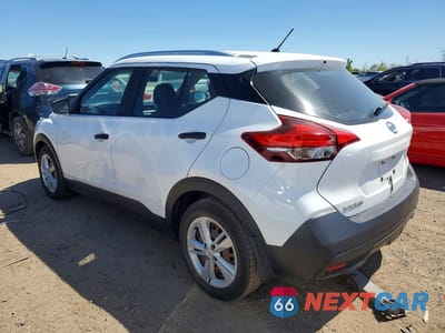 Drugie zdjęcie samochodu z przodu: 2018 NISSAN KICKS S VIN:3N1CP5CU3JL531964 - miniatura