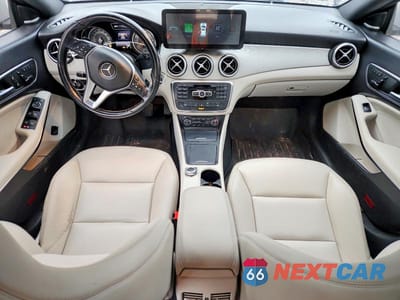 Zdjęcie 8 z 12 samochodu: 2014 MERCEDES-BENZ CLA 250 VIN:WDDSJ4EB3EN031573 - miniatura