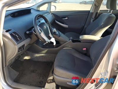 Zdjęcie 7 z 12 samochodu: 2010 TOYOTA PRIUS III VIN:JTDKN3DU0A1018311 - miniatura