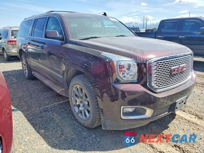 Czwarte zdjęcie samochodu z boku: 2017 GMC YUKON XL DENALI VIN:1GKS2HKJ3HR252652 - miniatura