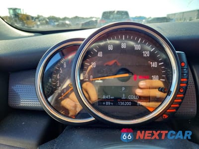 Zdjęcie 9 z 12 samochodu: 2016 MINI COOPER VIN:WMWXP5C53G3B14646 - miniatura