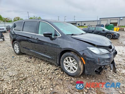 Czwarte zdjęcie samochodu z boku: 2024 CHRYSLER VOYAGER LX VIN:2C4RC1CG0RR133437 - miniatura