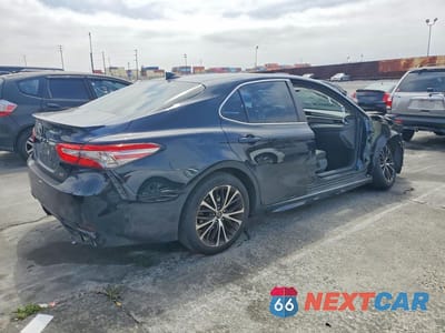 Trzecie zdjęcie samochodu z tyłu: 2019 TOYOTA CAMRY SE VIN:4T1B11HK7KU267774 - miniatura